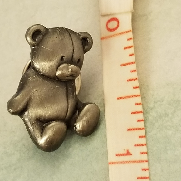 NWT Silver Colored Teddy Bear Pin 3/4" CUTE! - Picture 2 of 5
